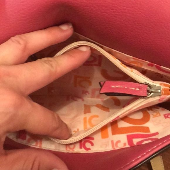 ⭐️ HP LIZ CLAIBORNE Faux Leather Pink Mini Bag - Picture 9 of 9